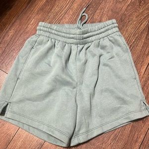 NWT Abercrombie and fitch Sunday short xxs
